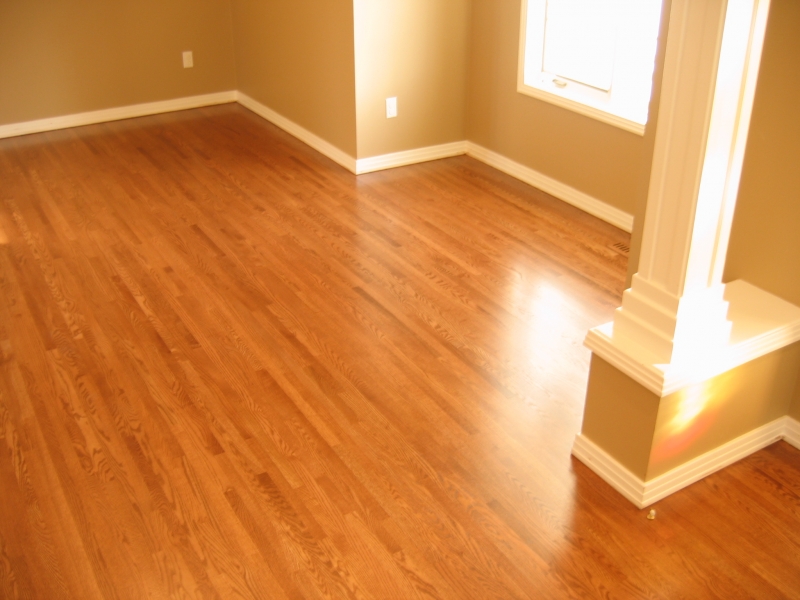 Site Finished Red Oak Floor with Custom Stain